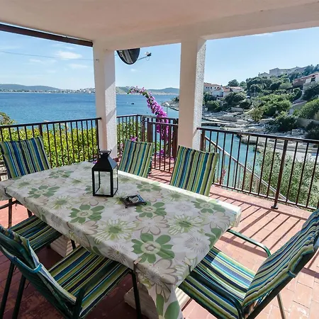 Apartman Marina *